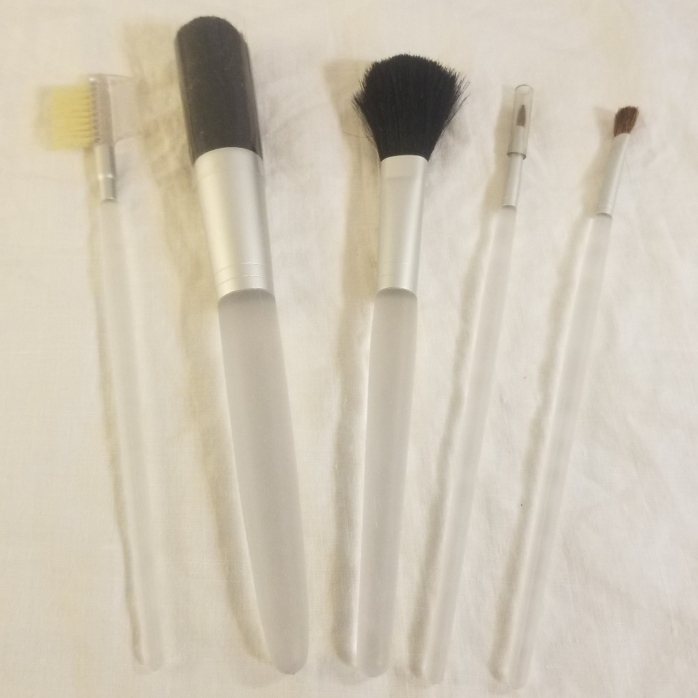 Avon Makeup Brush Set